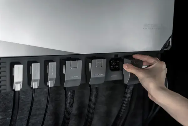 Plug + play Plug + play